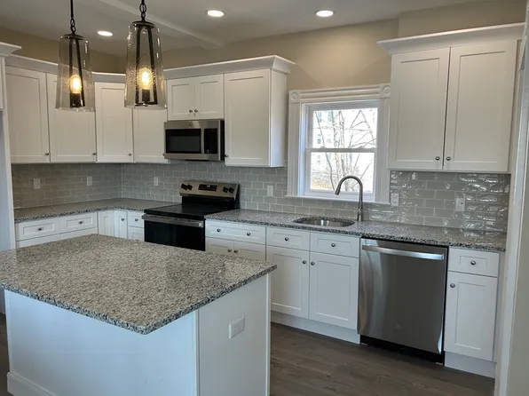 29 Arch St, Middleboro, MA 02346