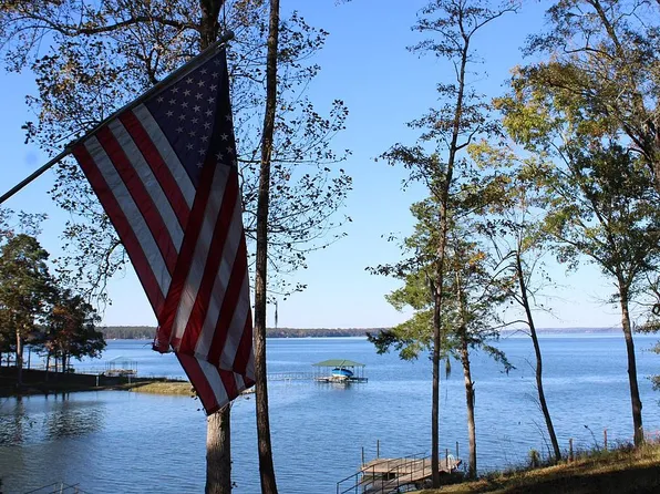 1275 Lakeview St, Abbeville, AL 36310