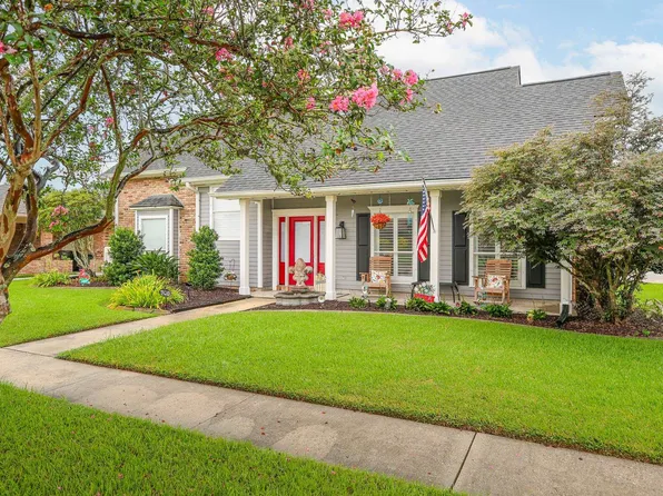 305 Chantilly Dr, Houma, LA 70360