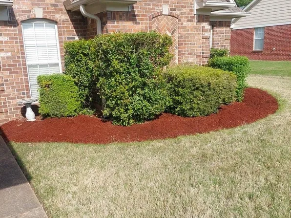 5681 Carter Dr, Southaven, MS 38672