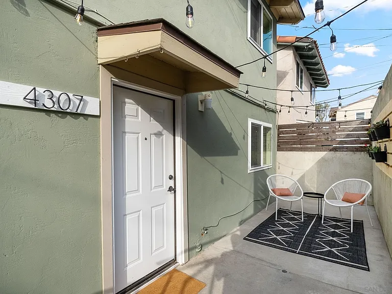 4307 Temecula St — Photo 8