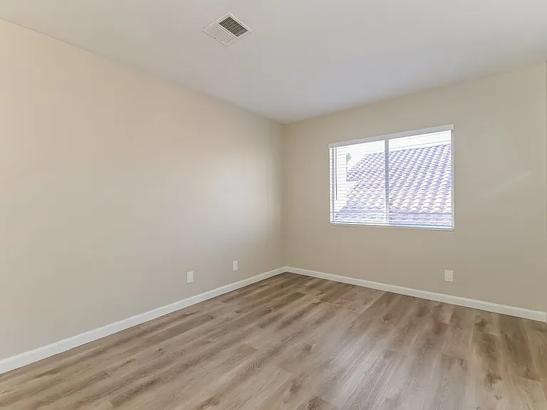 271 Bluefield Ln — Photo 14