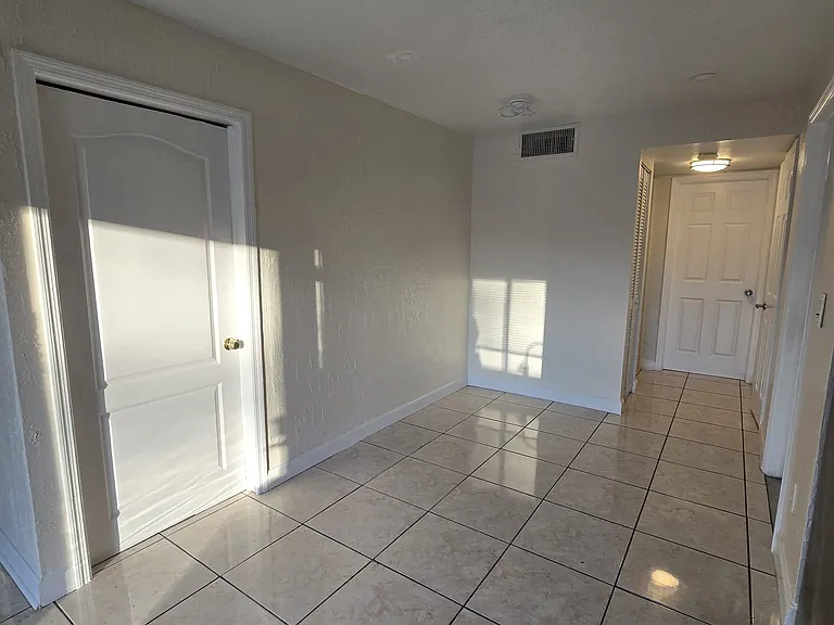 28021 SW 142nd Ct #28021 — Photo 8
