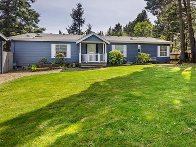 515 NW Cross St, Seal Rock, OR, 97376