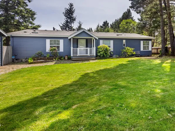 515 NW Cross St, Seal Rock, OR 97376