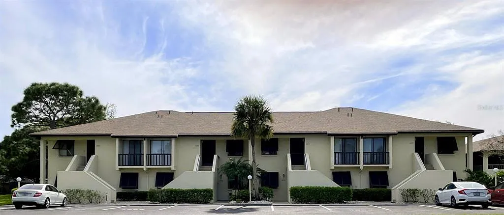 2 bed, 2.0 bath, 1108 sqft, $3,700 — Photo 1