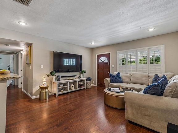 5th image of 11307 N BOULEVARD
