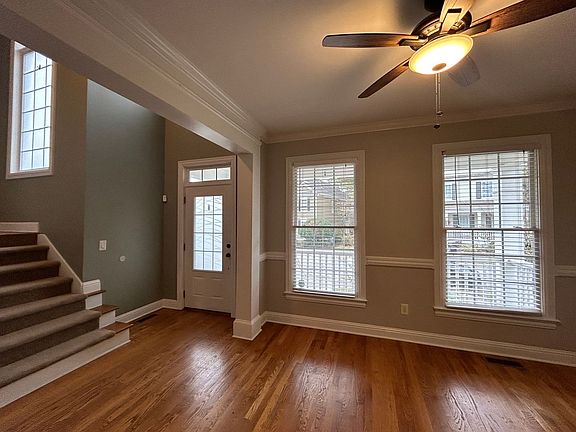 3rd image of 140 Stayman Park