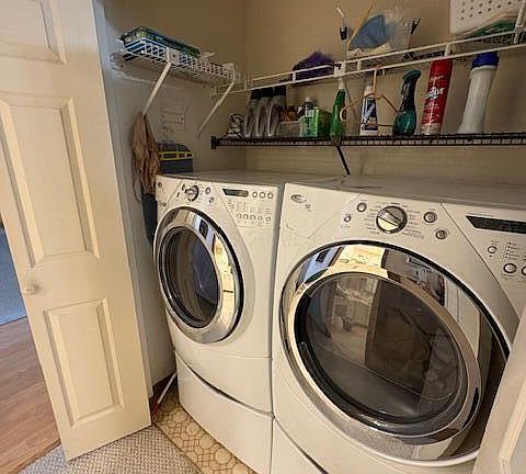 4th image of 2269 Sedgwick Dr