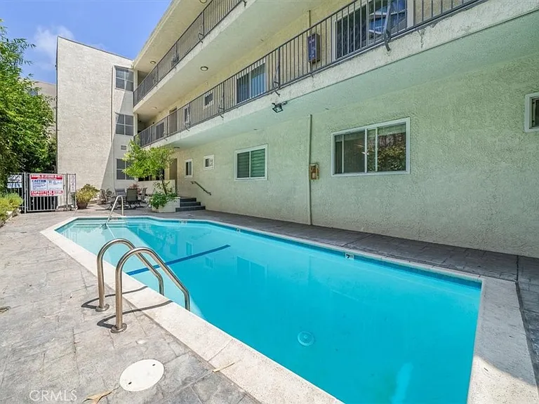 1228 N La Cienega Blvd #203 — Photo 22