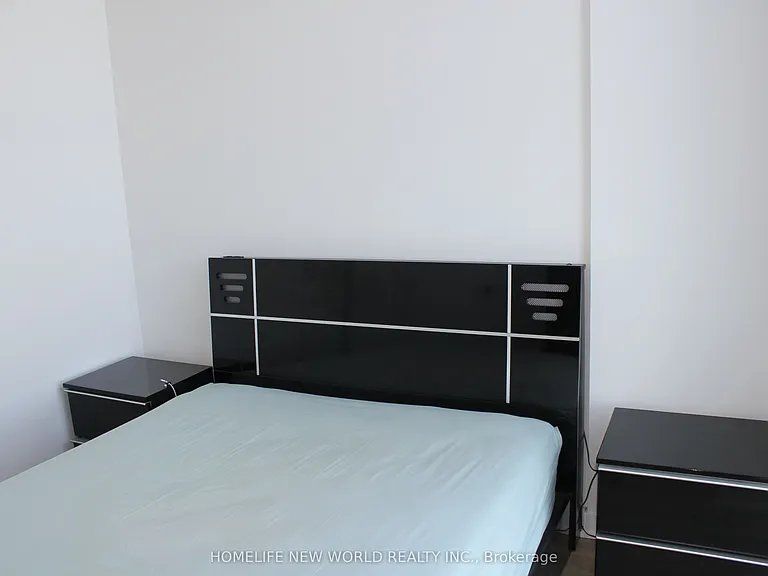 87 Peter St #Penthouse 106 — Photo 21