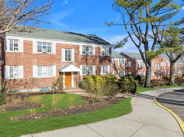 425 W Main Street #92A, Huntington, NY 11743