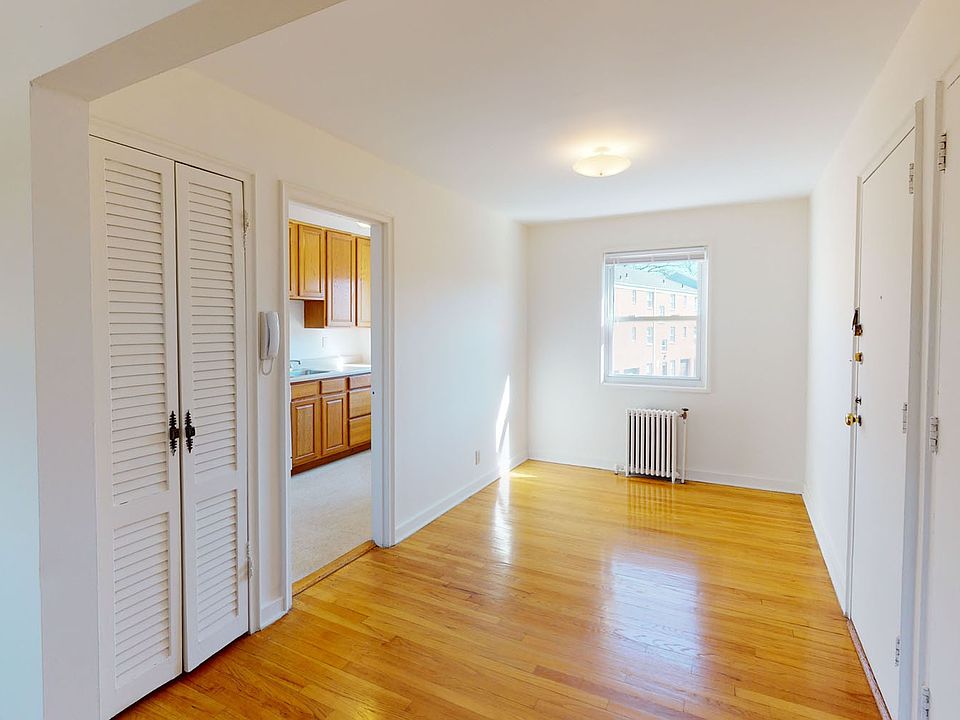 Dining/Living room