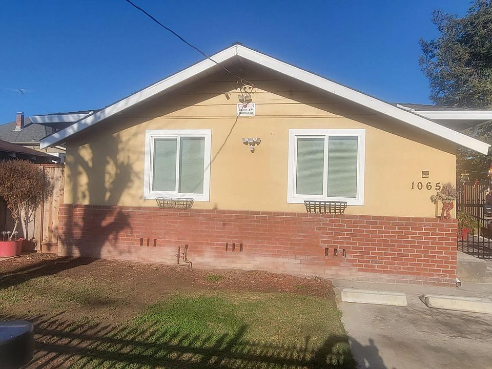 1st image of 1061 E San Antonio St