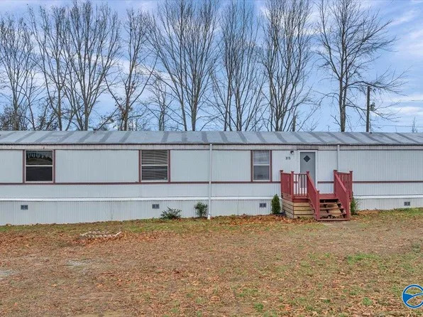 385 County Road 584, Rogersville, AL 35652