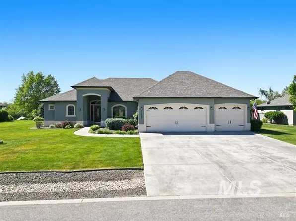 11887 W Pinewood River Ln, Star, ID 83669