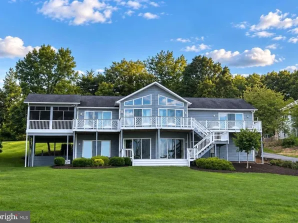 1164 Oak Grove Dr, Mineral, VA 23117