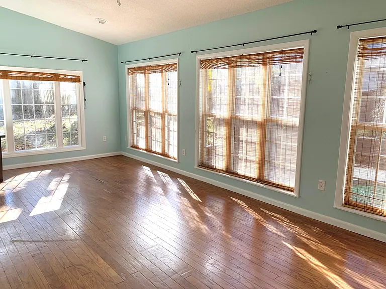 111 Key Bend Dr — Photo 4