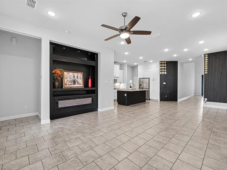 6602 Albany Forest Ct — Photo 13