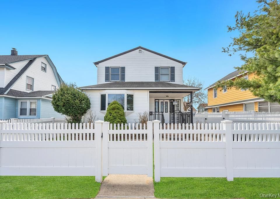 1st image of 24 Pleasant Avenue