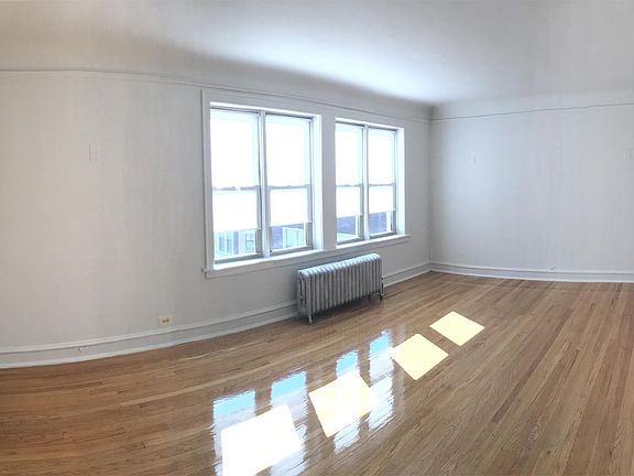 5th image of 9220 S Bishop St APT 3B