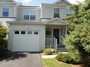 47 Stonington Cir, South Burlington, VT 05403