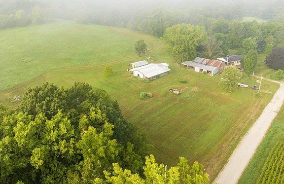 2nd image of 1667 Livingston #402