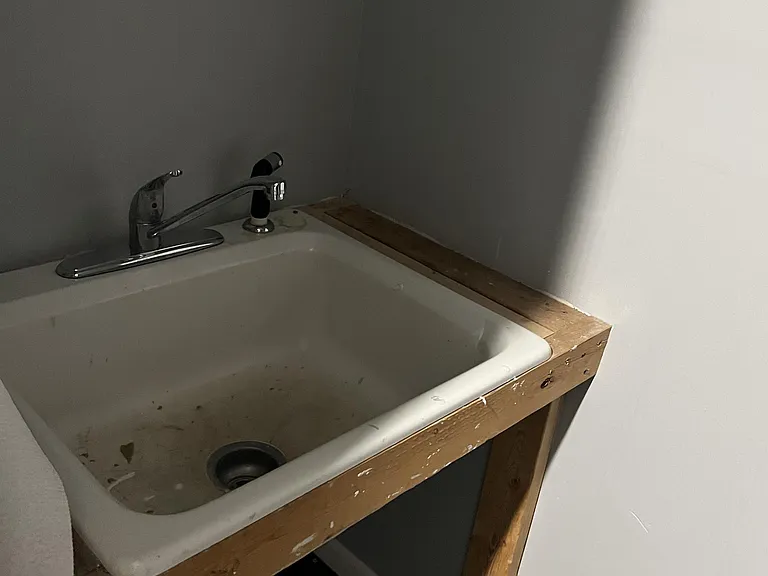 200 E King St #C — Photo 10