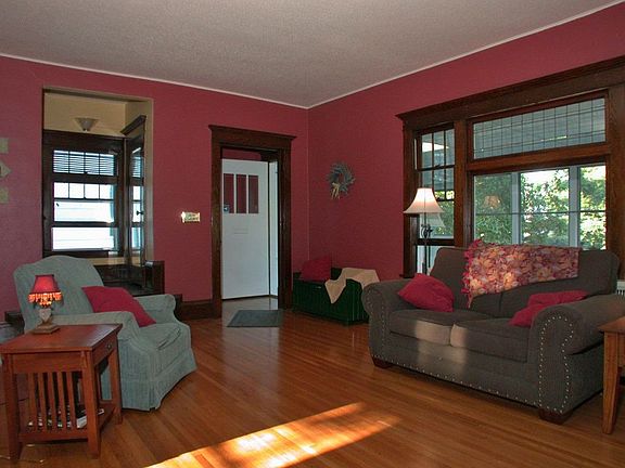 Spacious Living Room.