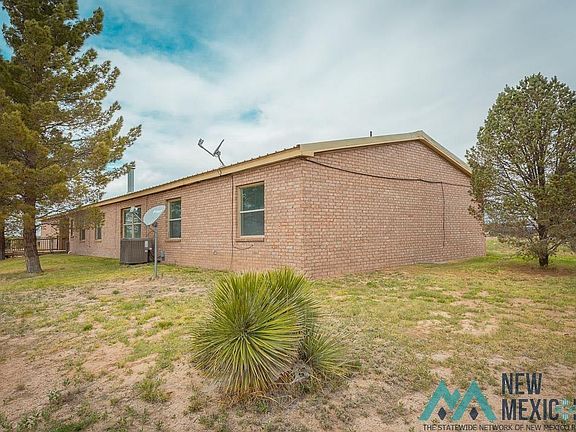 4th image of 61 Rock Daisy Rd