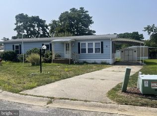 6 Doris Ct, Barnegat, NJ 08005