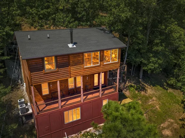 3307 Chinquapin Dr, Sevierville, TN 37876