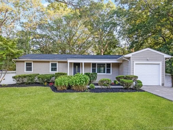 4030 Express Drive S, Ronkonkoma, NY 11779