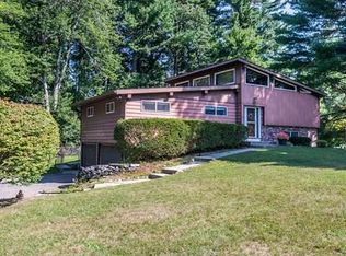 30 Meredith Rd, Tewksbury, MA 01876