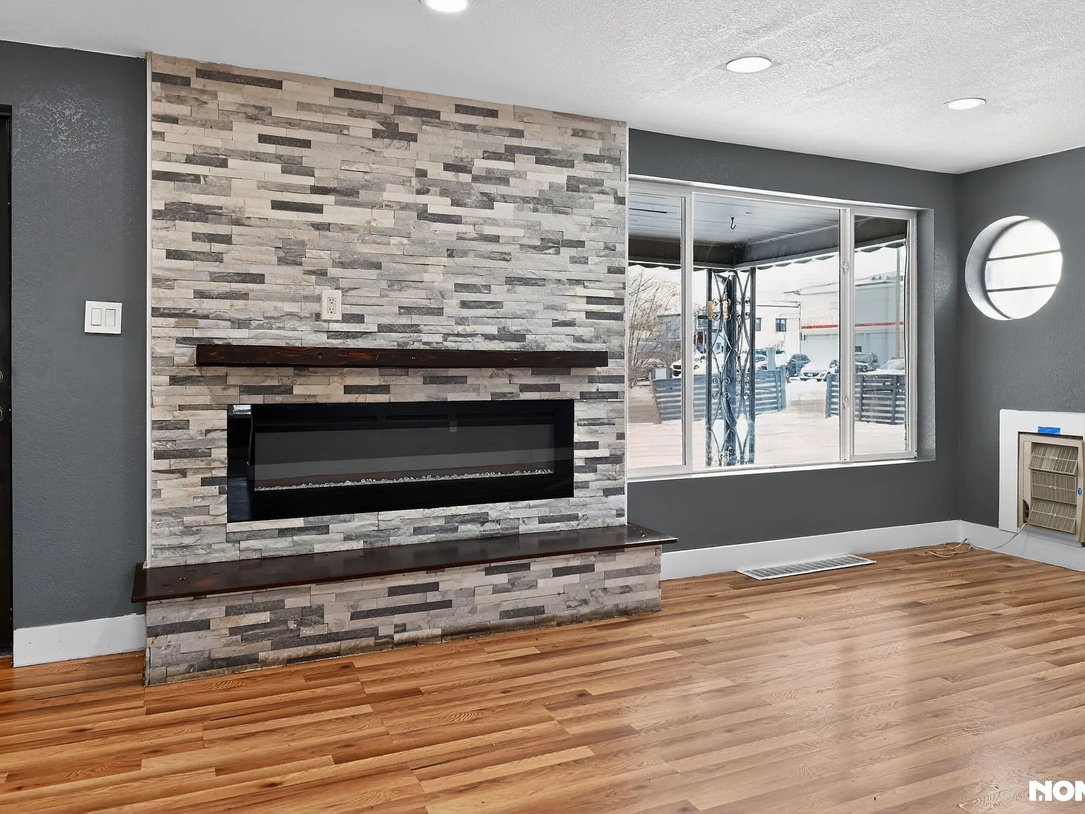 5 bed, 2895 sqft, $3,700 — Photo 4