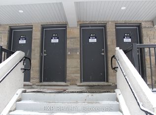 401 Glenroy Gilbert Dr #15, Ottawa, ON K2J 5W2