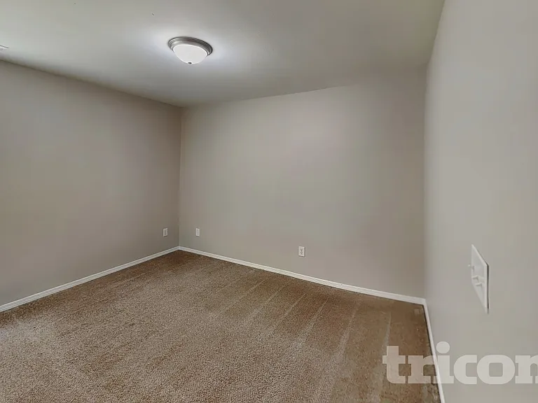 4003 Larkhaven Village Dr — Photo 13