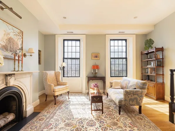 19 Hancock St #2, Boston, MA 02114