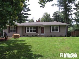 1213 W Freeman St, Carbondale, IL 62901