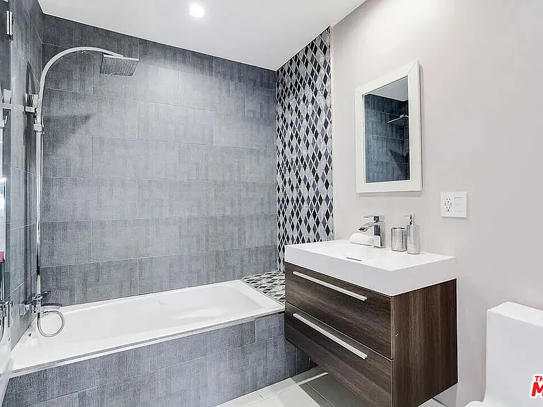 8401 Wyndham Rd — Photo 5