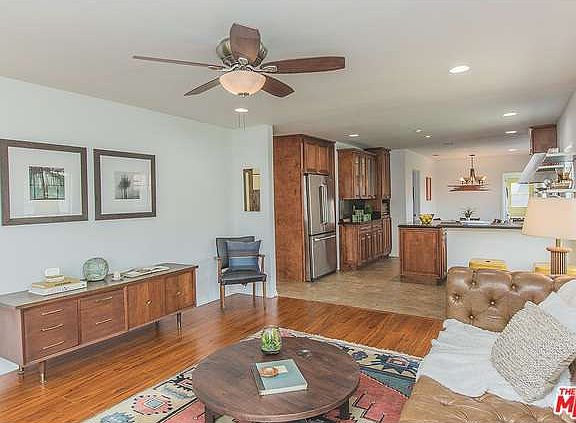 5th image of 1047 Farnam St