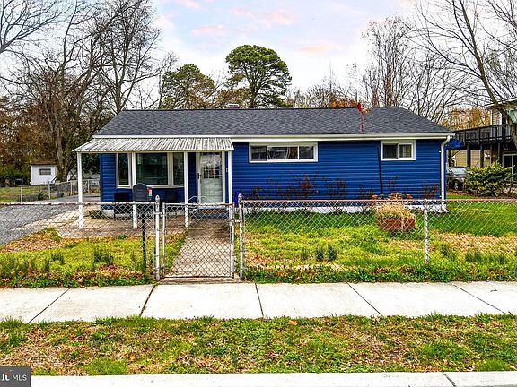 2nd image of 1011 Londonderry Dr