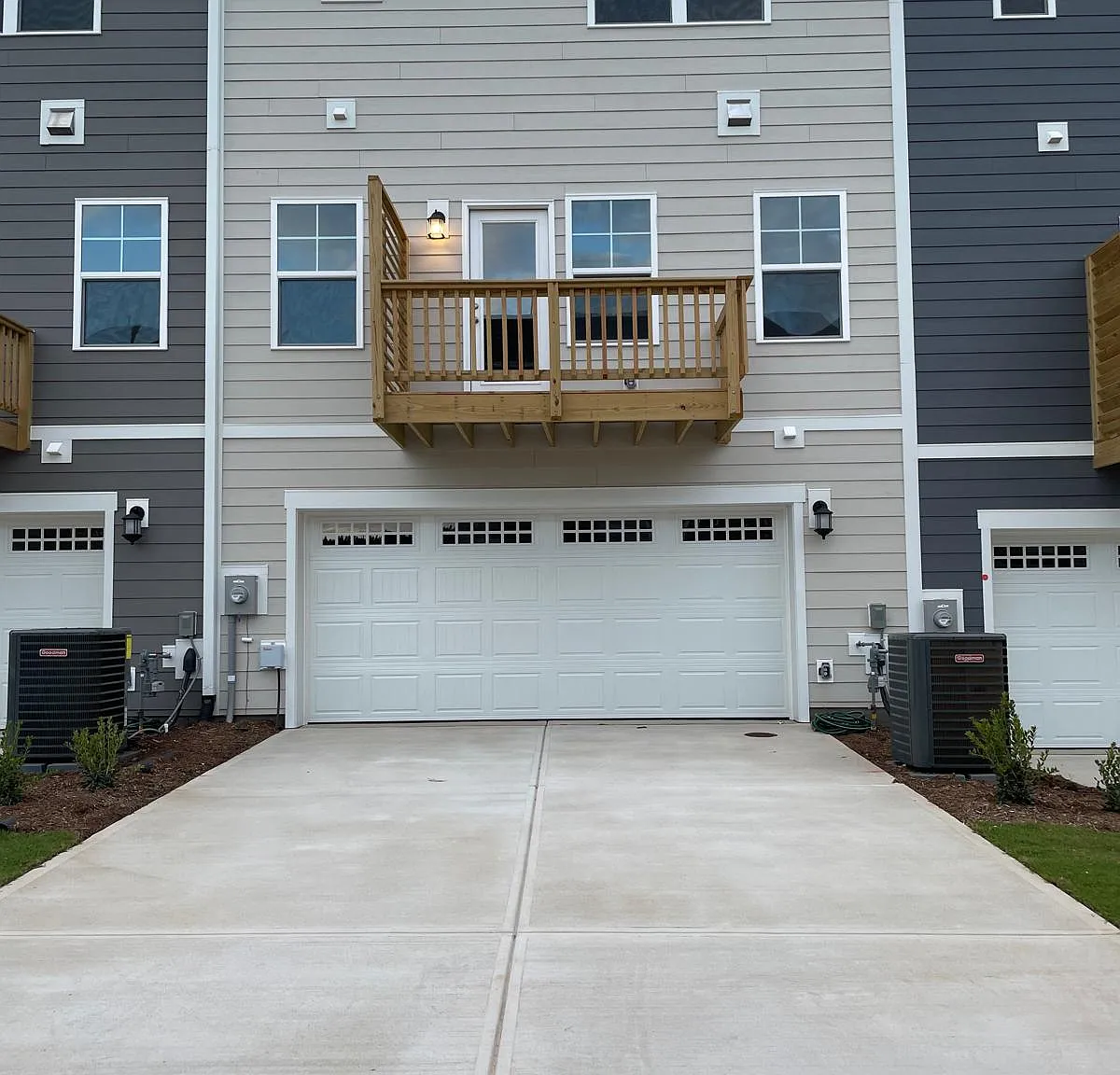 4 bed, 2197 sqft, $2,300 — Photo 3
