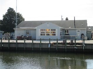 906 Capstan Dr, Forked River, NJ 08731