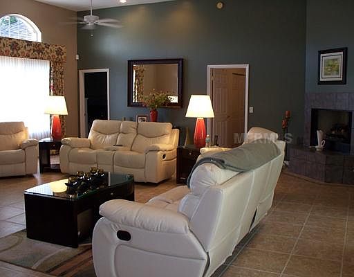 5th image of 39407 Treeline Dr