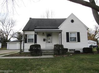 21720 Lanse St #L, Saint Clair Shores, MI 48081