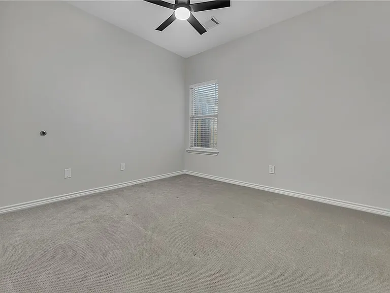 3800 Blackhawk Ln — Photo 12