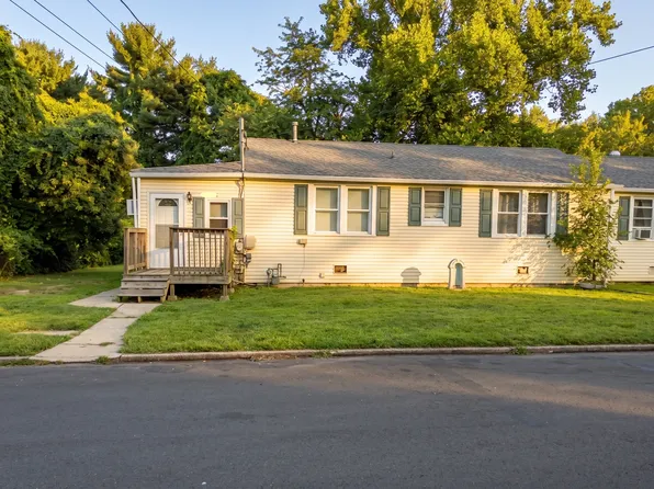 1201 Schumacher Dr, Bristol, PA 19007