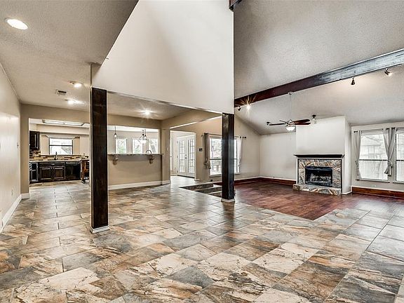 3rd image of 3801 Marine Ct