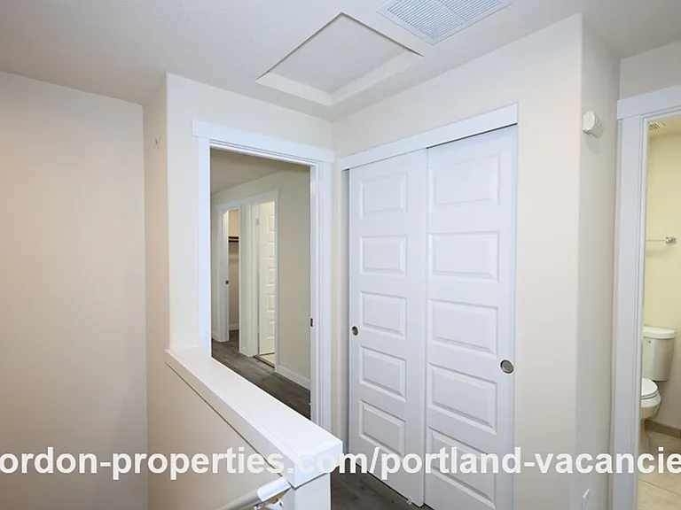 5407 SE 121st Ave — Photo 36
